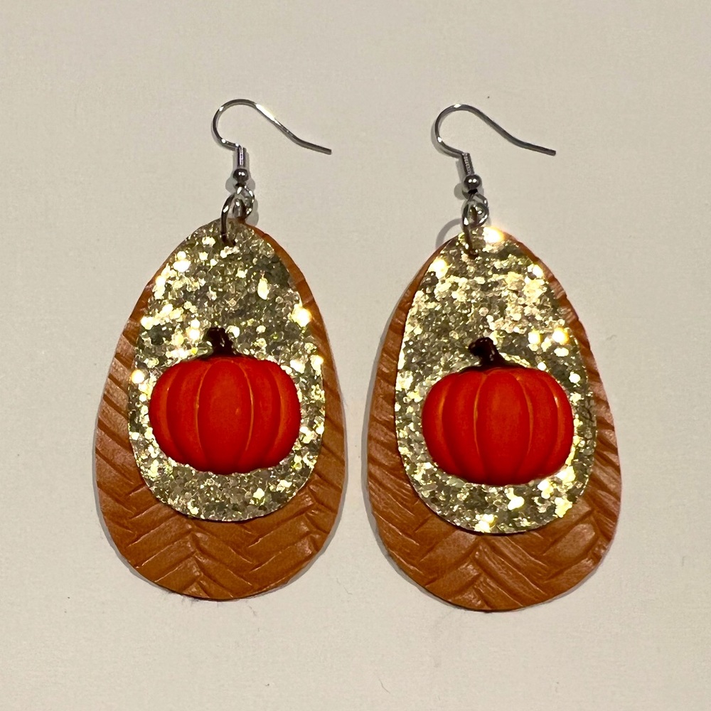 Halloween Pumpkin 🎃 faux leather gold glitter earrings